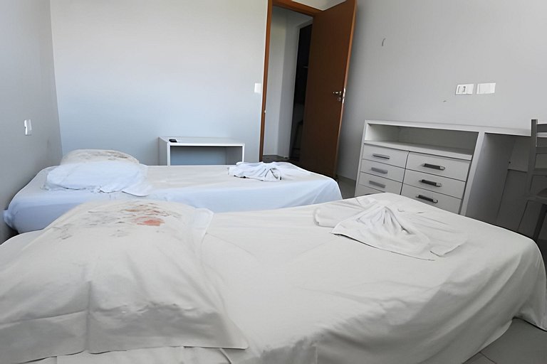 Conforto e Lazer! Cozinha, Varanda e 2 Quartos