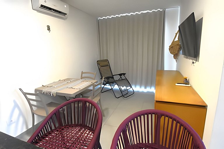 Conforto e Lazer! Cozinha, Varanda e 2 Quartos