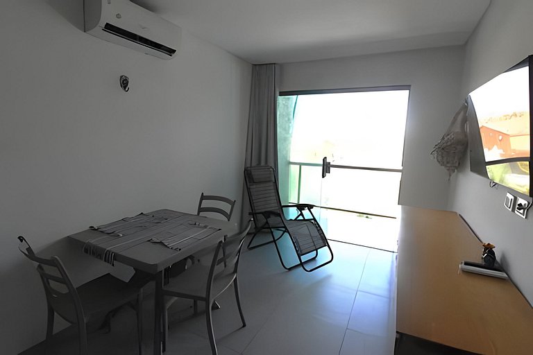 Conforto e Lazer! Cozinha, Varanda e 2 Quartos