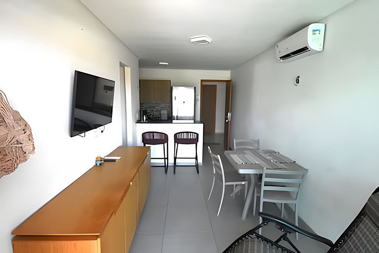 Conforto e Lazer! Cozinha, Varanda e 2 Quartos